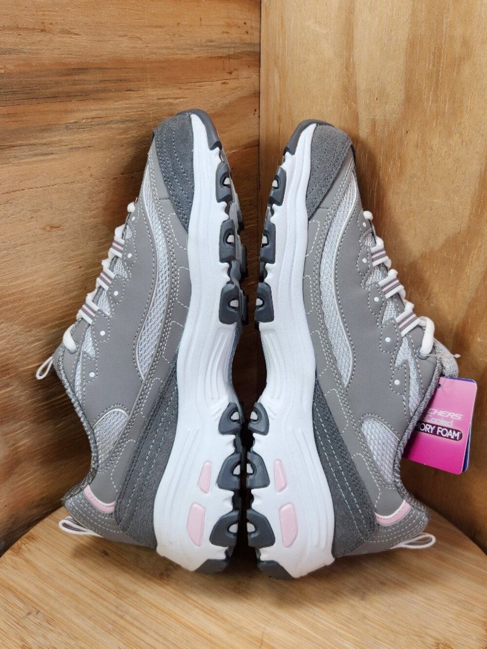 New Skechers D'Lites Womens Gray Sneakers Size 9.5W Wide - Picture 7 of 9